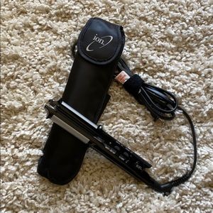 Mini ion hair straightener/curler